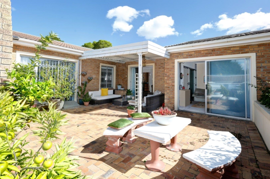 2 Bedroom Property for Sale in Protea Valley Western Cape